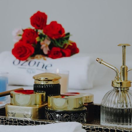 Doubletree By Hilton Fujairah City エクステリア 写真 A set of skin care products