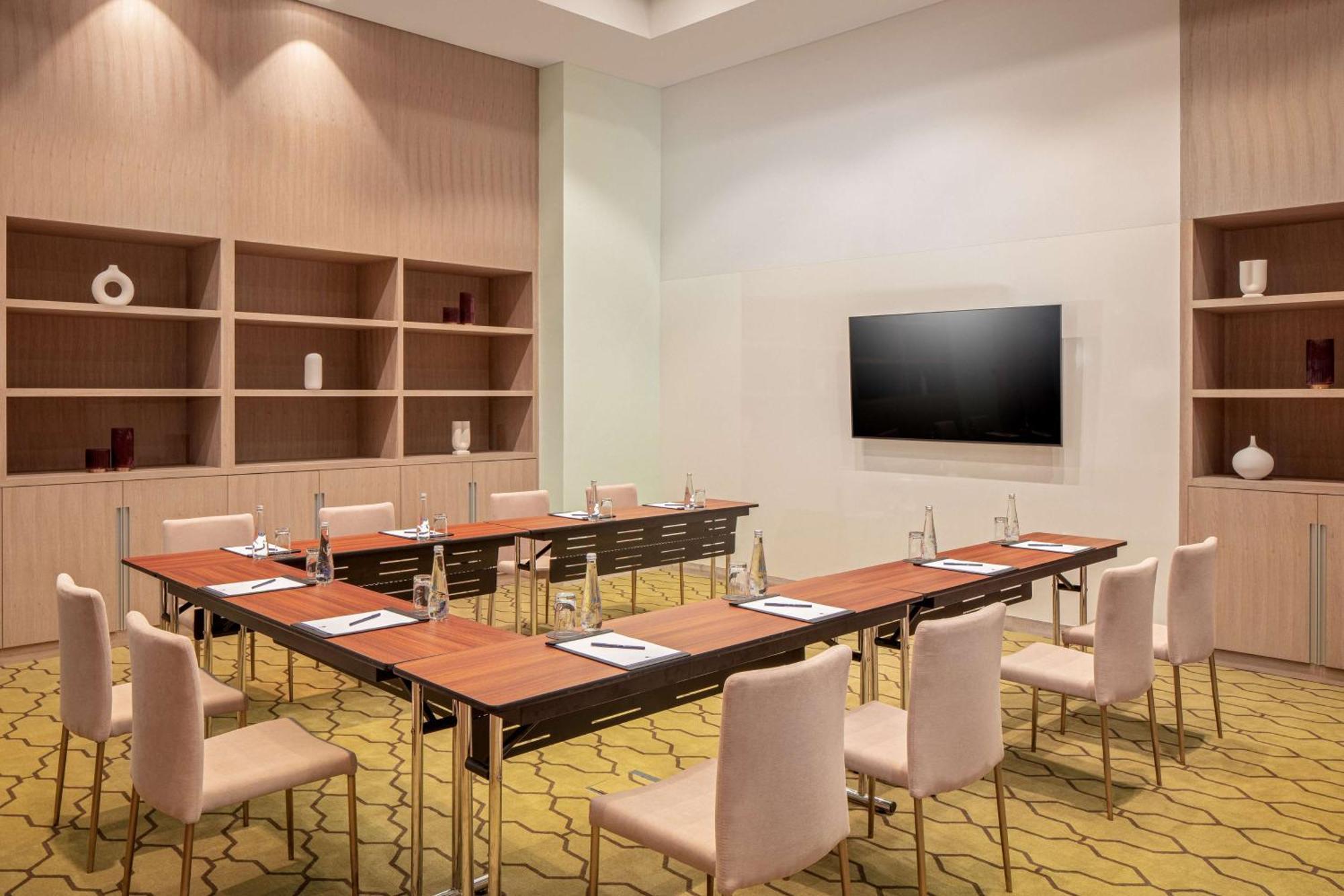 Doubletree By Hilton Fujairah City エクステリア 写真 Meeting room