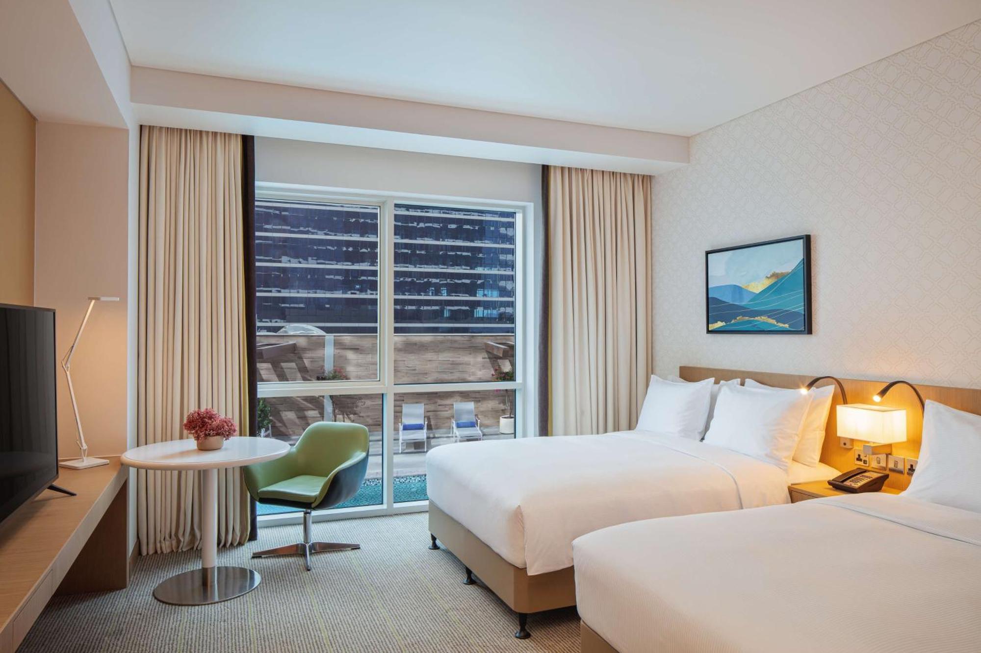 Doubletree By Hilton Fujairah City エクステリア 写真 A room at the hotel