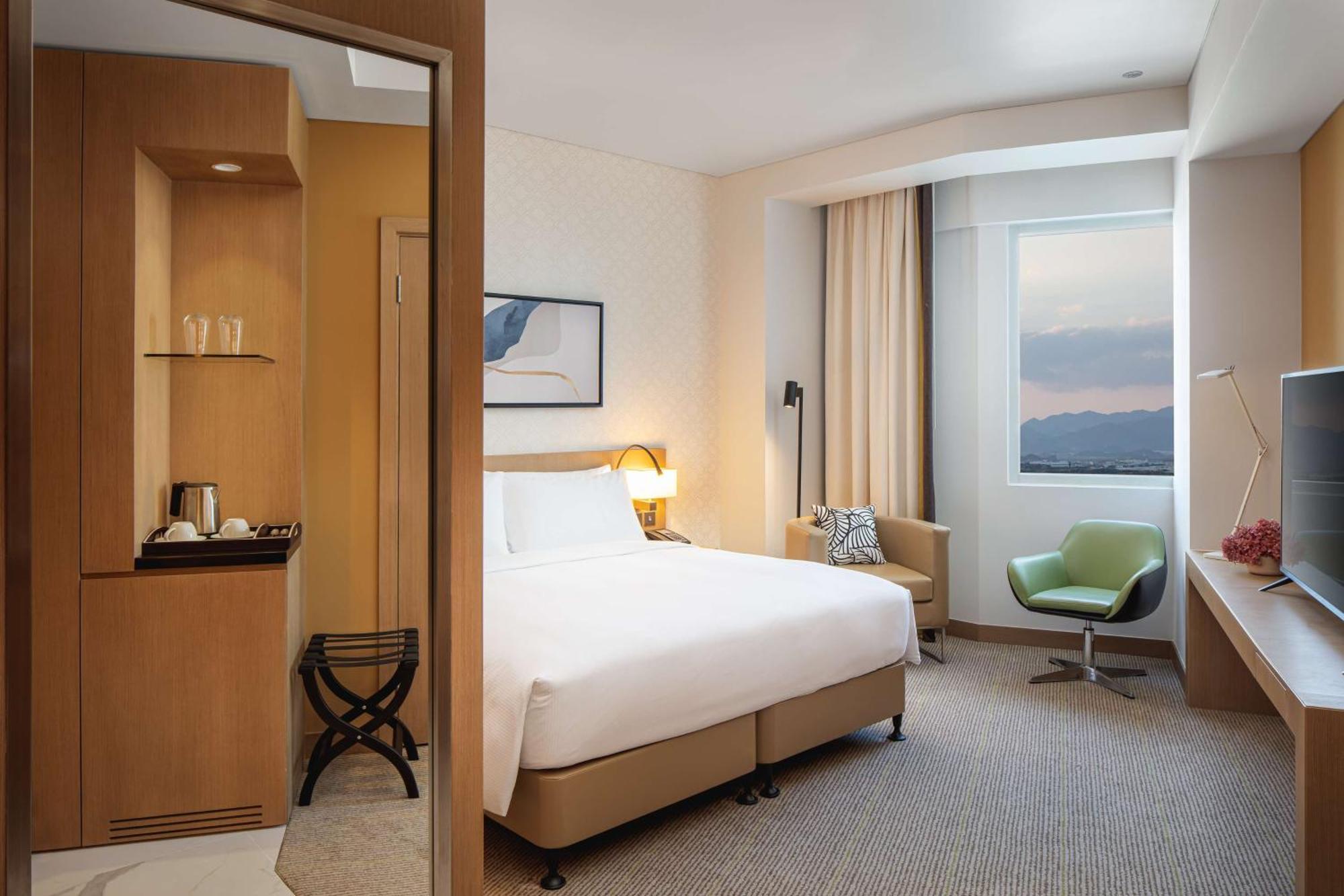 Doubletree By Hilton Fujairah City エクステリア 写真