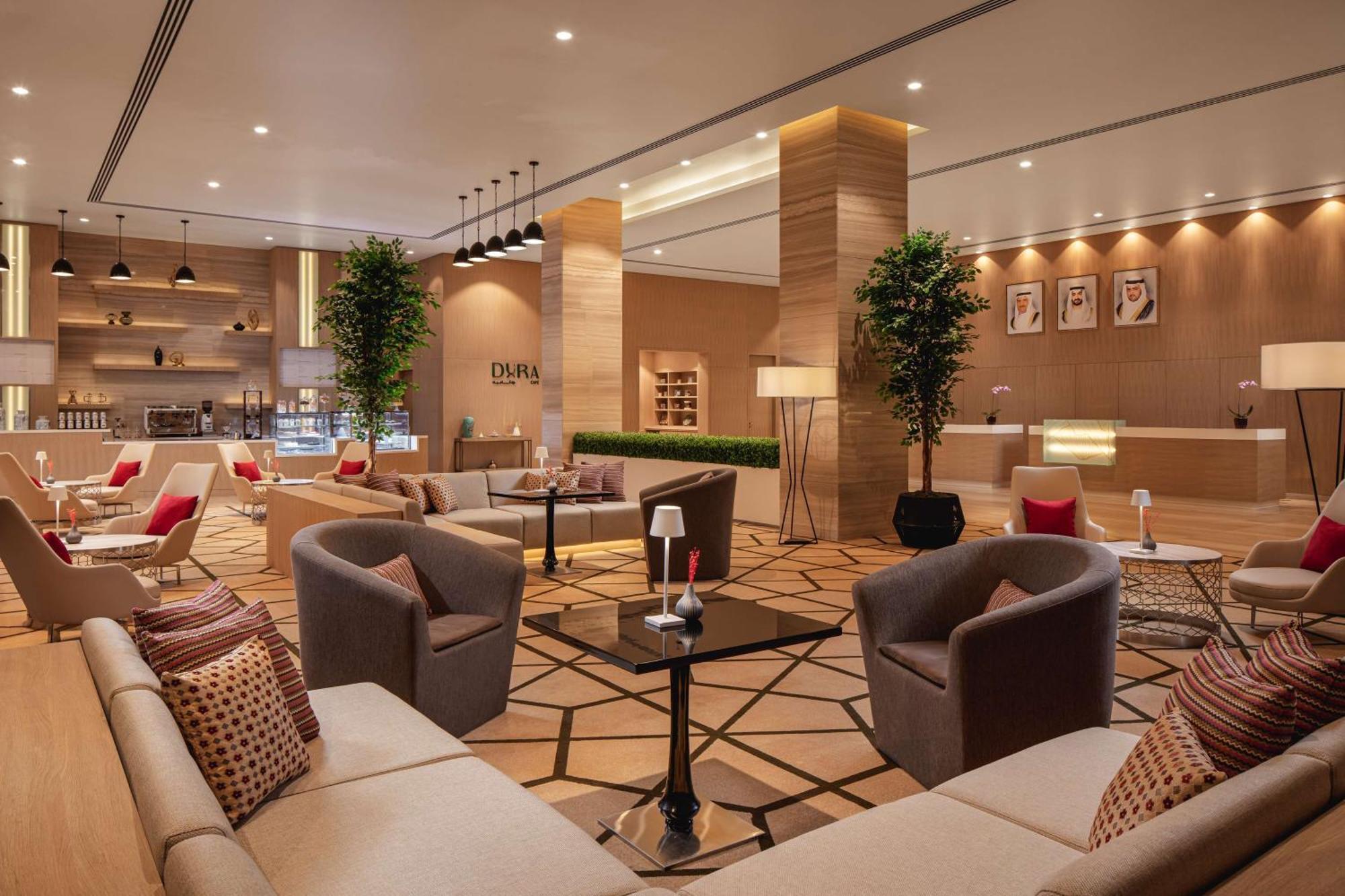 Doubletree By Hilton Fujairah City エクステリア 写真 The lounge at the airport