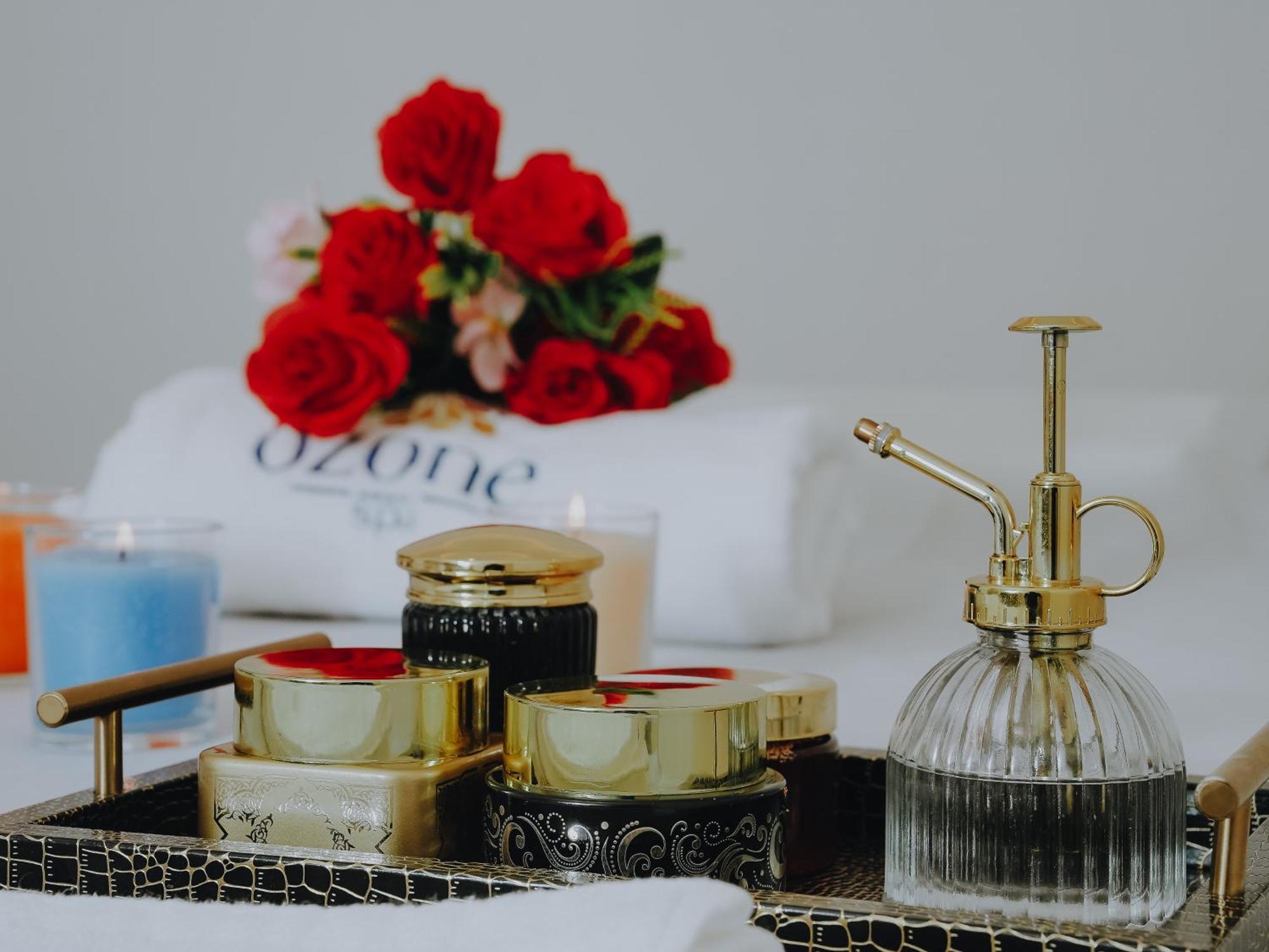 Doubletree By Hilton Fujairah City エクステリア 写真 A set of skin care products